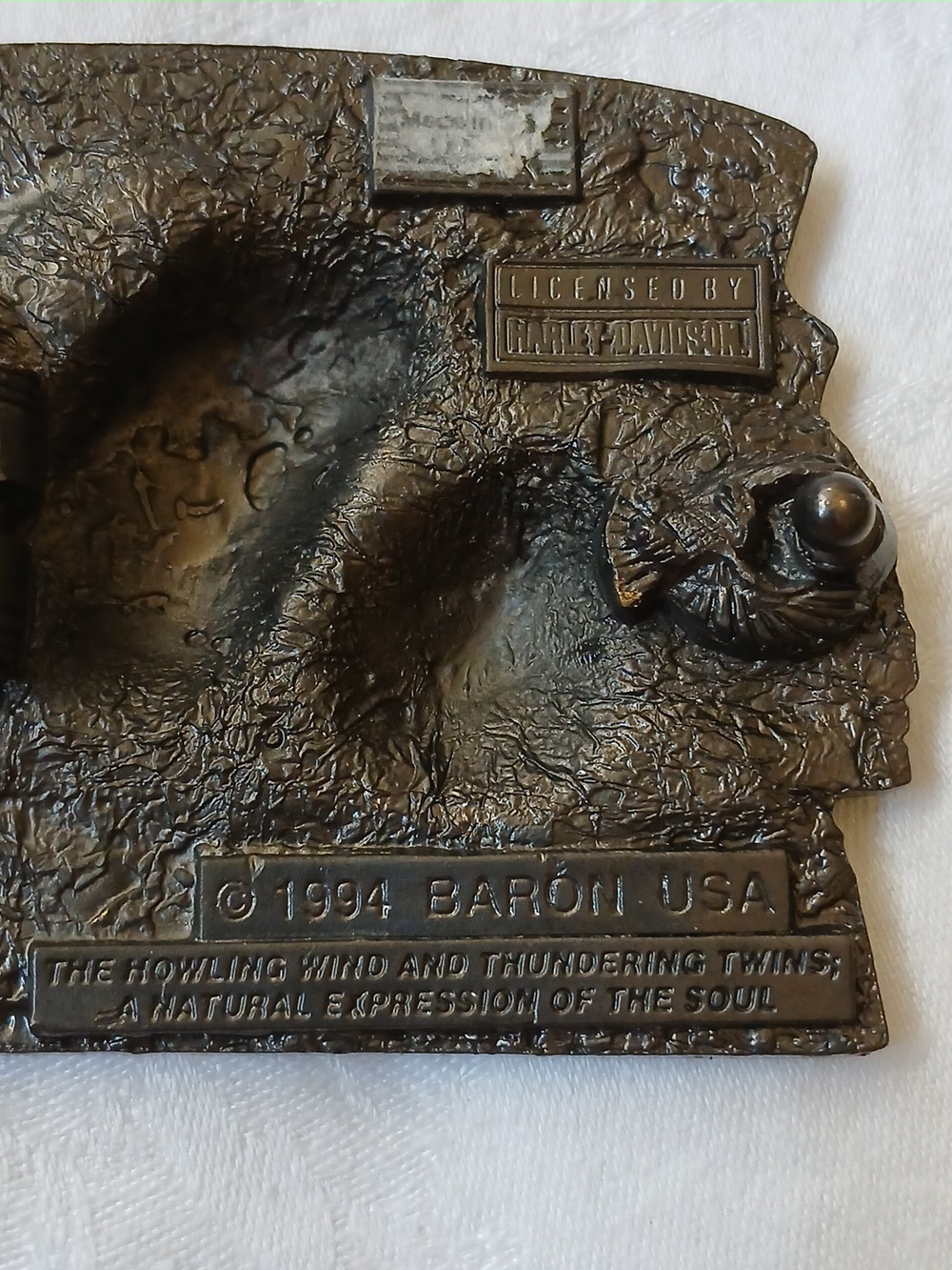 Vintage 1994 Harley Davidson Brass Belt Buckle CALL of the WILD Wolves Baron USA - Picture 5 of 10